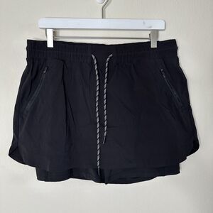 Athleta Trekkie Skort Ladies size 14 Black Shorts Skirt